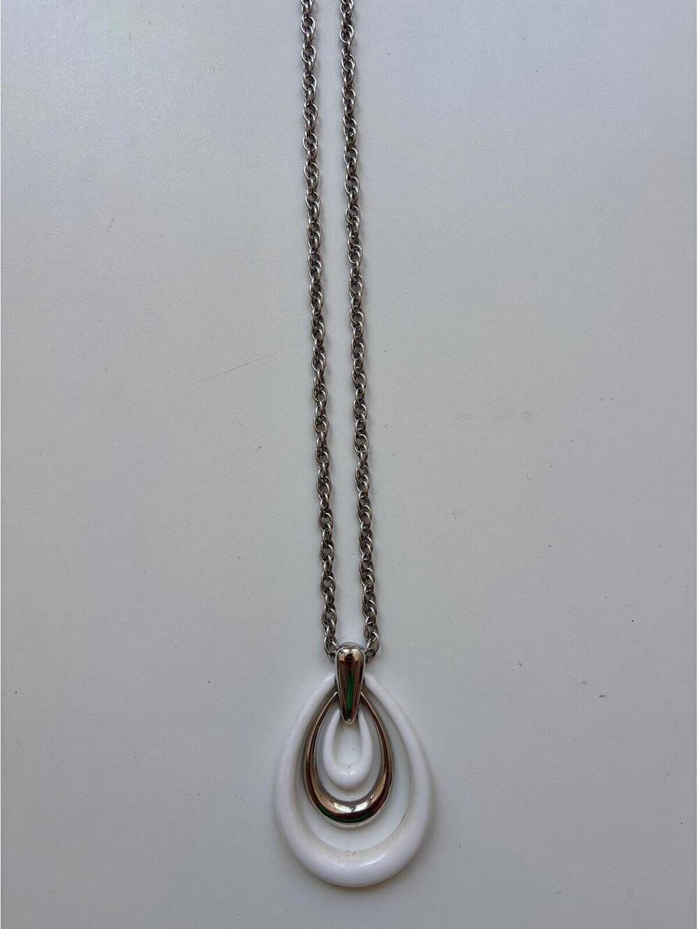 Vintage 1970s Trifari Silver Pendant Necklace